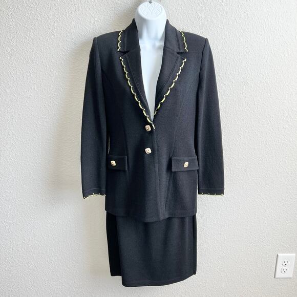 St. John Collection Jackets & Blazers - St. John 2 Piece Skirt Suit Women's 2 Black Santana Knit Green Gold Embellished